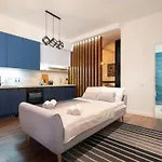 Appartamento Modern With Gym,terrace And Great Location Varsavia