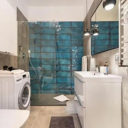 Апартаменты Modern With Gym,terrace And Great Location